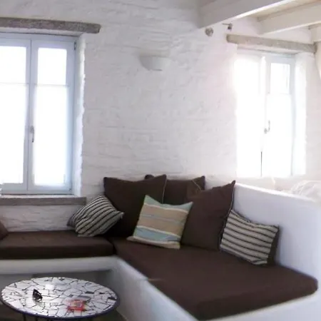 Red Tractor Farm 农家乐 *