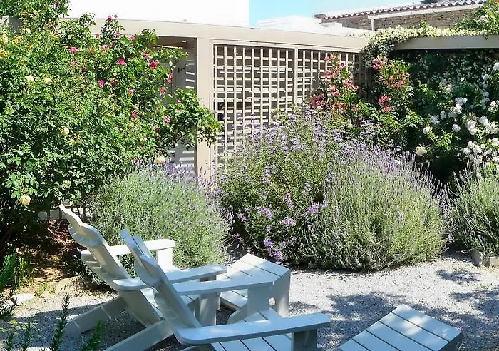 Red Tractor Farm Feriegård