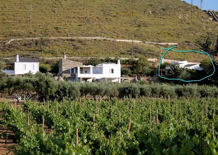 Red Tractor Farm * Korissia (Kea)